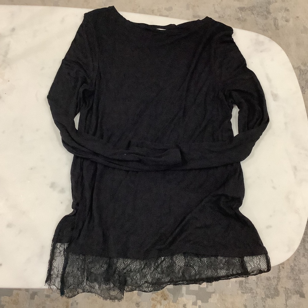 H&M long sleeve tee with lace bottom